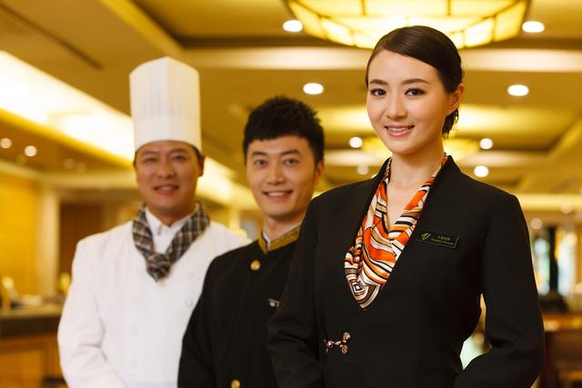 高效管理餐飲服務(wù)員 提升服務(wù)質(zhì)量與團(tuán)隊效率的實踐指南